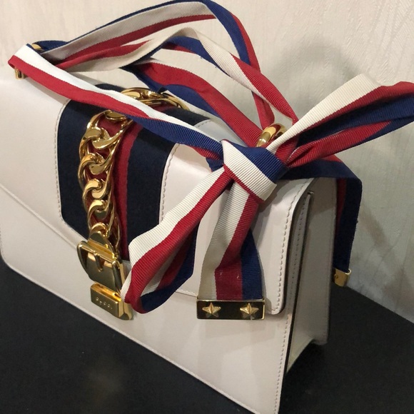 💯 GUCCI SYLVIE CROSSBODY MEDIUM $2750 - Picture 5 of 8